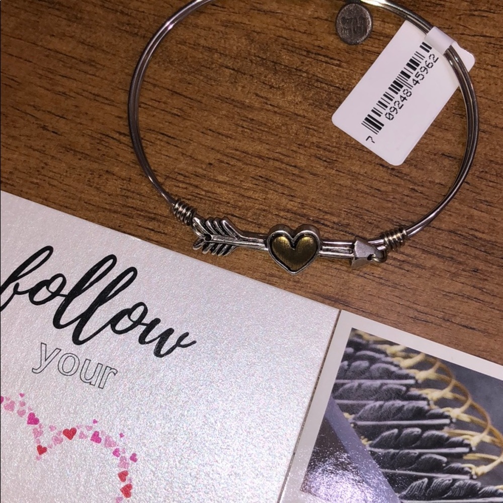 NWT LUCA AND DANNI STC482S BRACELET